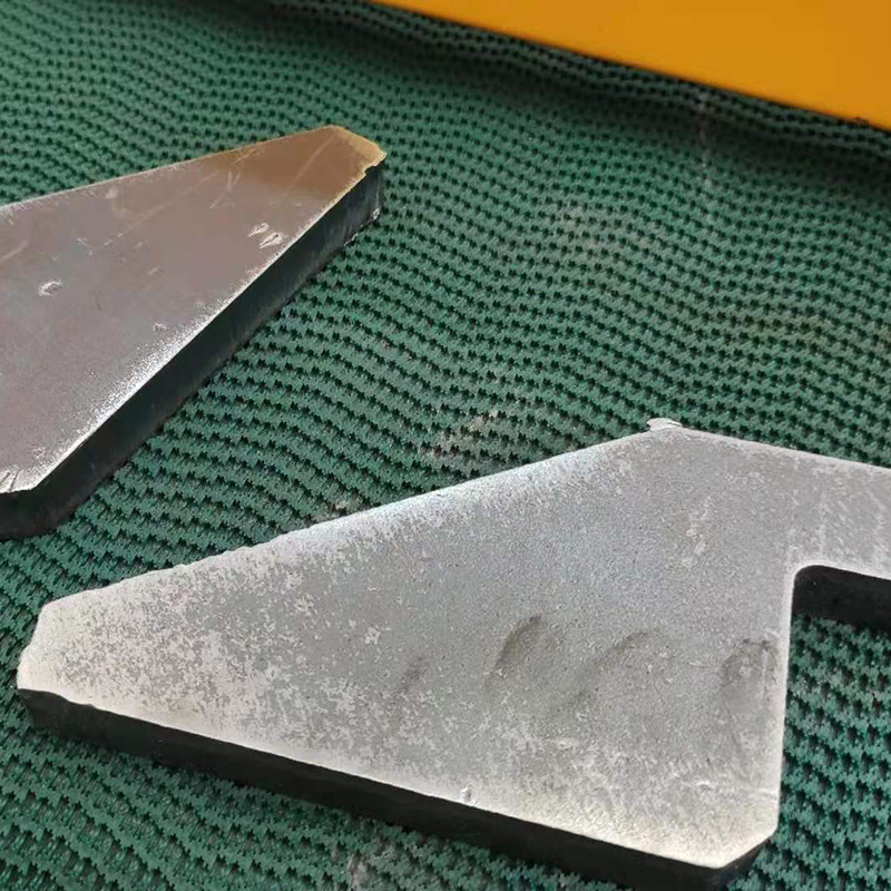 什么是去毛刺機(jī)？數(shù)控全自動(dòng)去毛刺機(jī)有哪些優(yōu)勢(shì)？